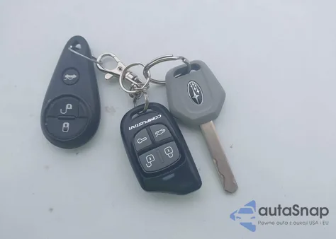 2011 Subaru Forester 2.5X Touring z USA, uszkodzony, nr VIN JF2SHBGC7BH720124